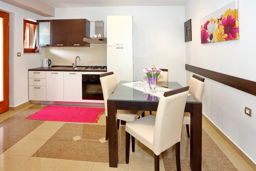 Apartments Melita Бибинє Номер фото