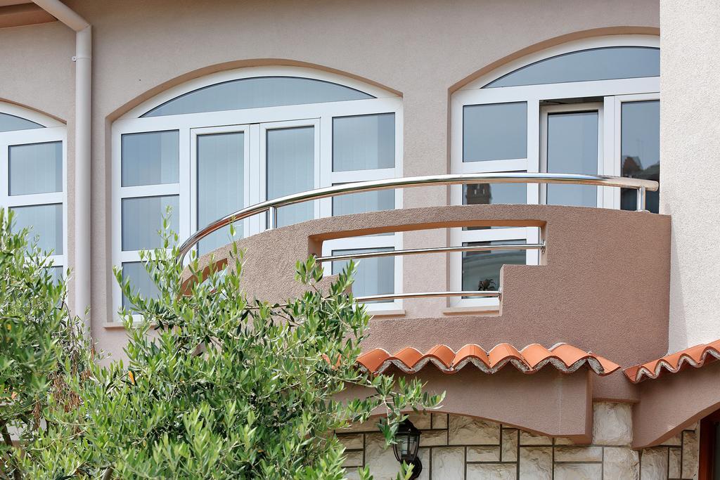 Apartments Melita Бибинє Екстер'єр фото